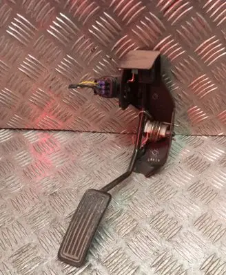 Toyota Avensis T250 Accelerator throttle pedal 8928147010
