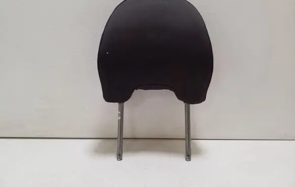 Volvo V50 Front seat headrest 