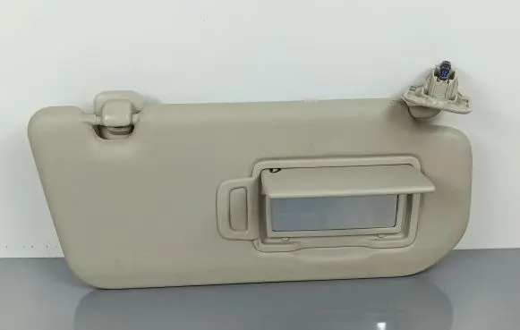 Nissan Qashqai J12 Sun visor