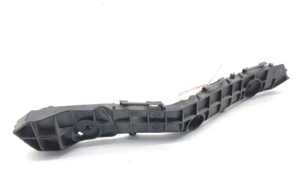 Toyota Yaris Cross Rear bumper mounting bracket 525760D470