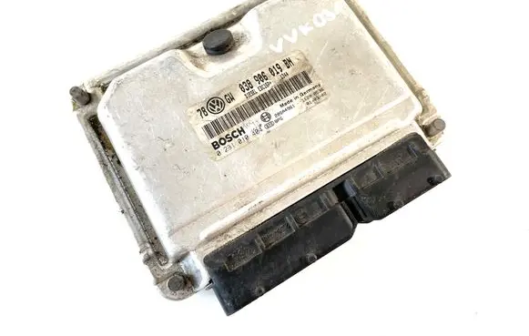 Volkswagen PASSAT B5.5 Engine control unit/module 038906019BN 0281010404