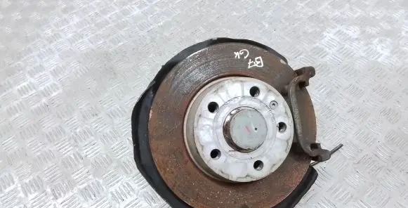 Volkswagen PASSAT B7 USA Rear wheel hub 1K0505225H 1K0501475