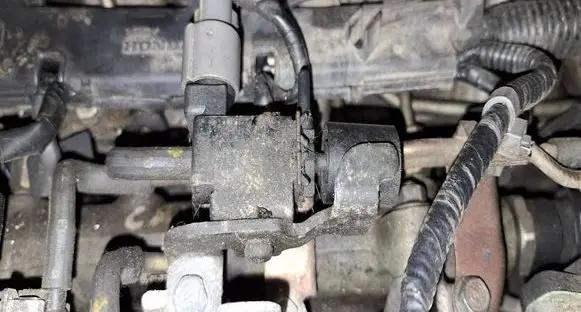 Honda FR-V Turbo solenoid valve 
