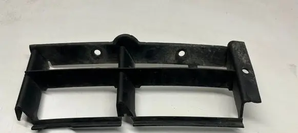 BMW 5 E39 Front bumper lower grill 8235673 511182356739