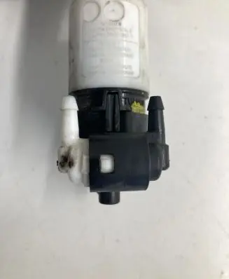 Peugeot 3008 I Windscreen/windshield washer pump 286203634