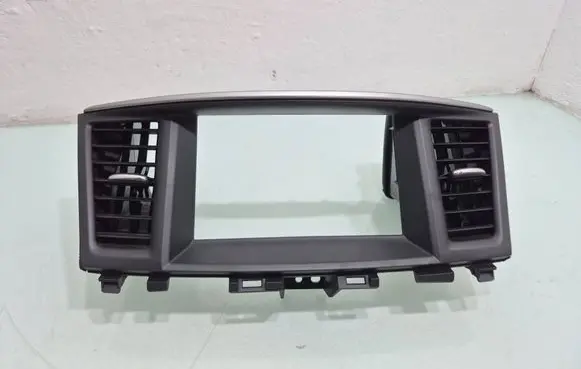 Infiniti QX60 L50 Dash center air vent grill 687513JA0A