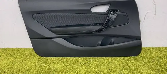 BMW 1 F20 F21 Front door card panel trim 7240403