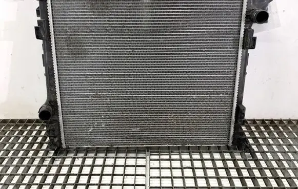 Nissan Qashqai Coolant radiator 21410HV70A