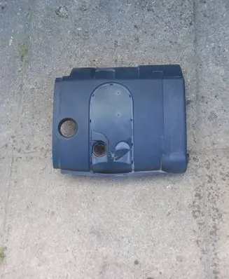 Volkswagen Touran I Engine cover (trim) 03C129607K