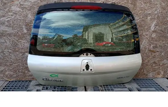 Renault Clio III Tailgate/trunk/boot lid 