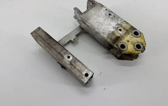 BMW 5 F10 F11 Front bumper shock/impact absorber 7158873