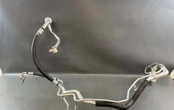 MG ZS Air conditioning (A/C) pipe/hose 11842597 544601560 R134A