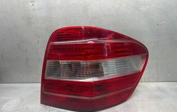 Mercedes-Benz ML W164 Rear/tail lights 404122R 404182R