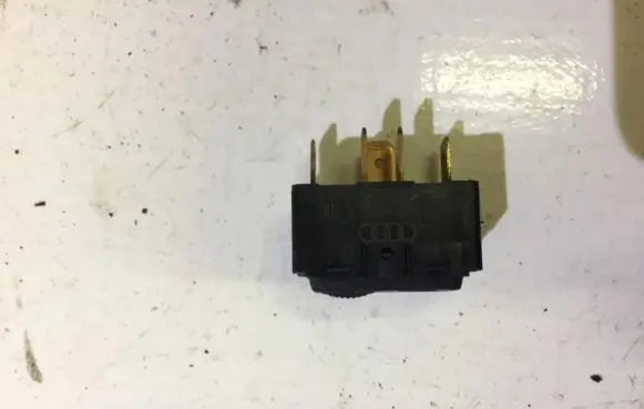 Audi A6 S6 C4 4A Electric window control switch 893959855