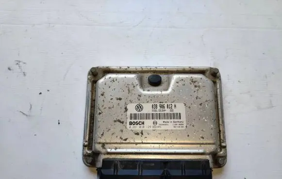 Skoda Octavia Mk1 (1U) Engine control unit/module 038906012H