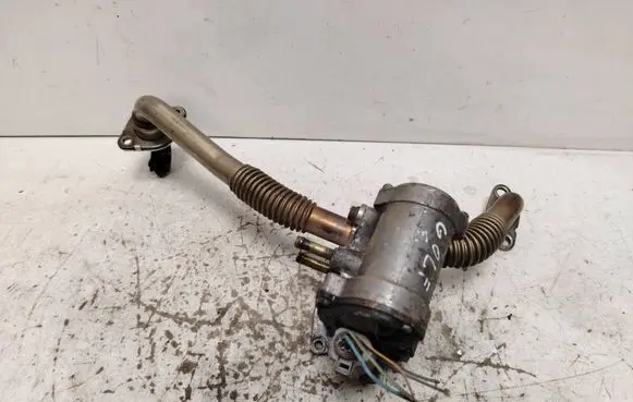 Volkswagen Golf V EGR valve 03C131503