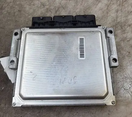 Ford Mondeo MK IV Engine control unit/module BG9112A650SJ 28334098 97RI010012