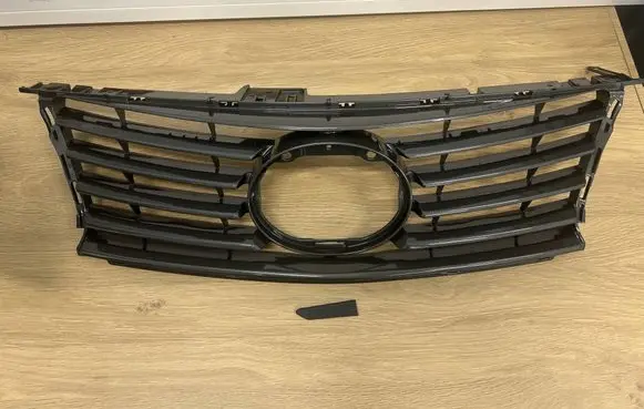 Lexus IS III XE30 Front bumper upper radiator grill LX1578956 5311253051