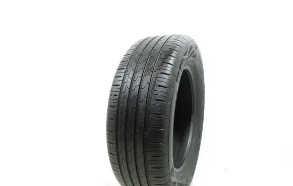 Volkswagen Golf V R16 summer tire 