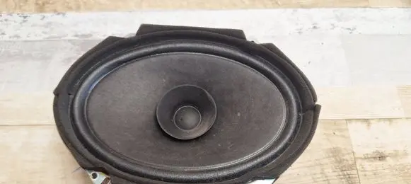 Mazda 5 Front door speaker C23566960