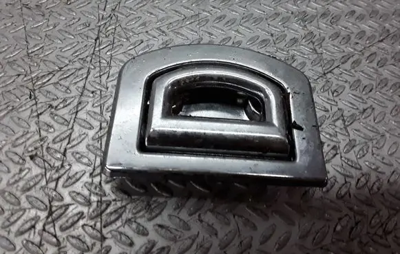 Volkswagen PASSAT B5.5 Tie down hook / loop 1J0864203D