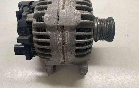 Audi A5 Sportback 8TA Generator/alternator 03G903016E 03G903016G 03G903016B