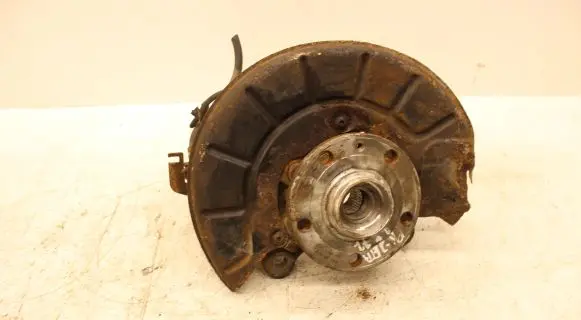 Volkswagen Jetta V Front wheel hub spindle knuckle