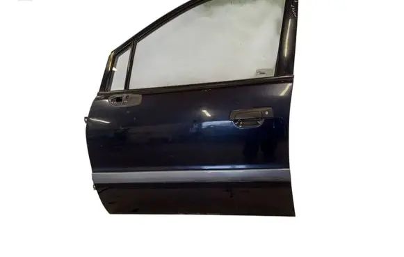 Mitsubishi Space Wagon Front door