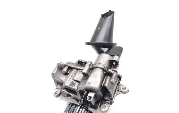Ford Transit Courier Oil pump 