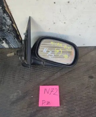 Nissan Micra Manual wing mirror 8923478