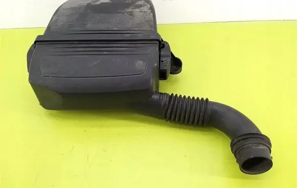 Air filter box
