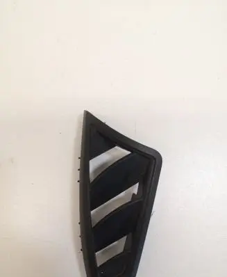 Dashboard air vent grill cover trim
