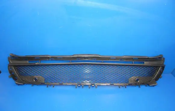 Mercedes-Benz GLA W156 X156 Front bumper lower grill A1568854322
