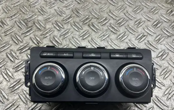 Mazda 6 Climate control unit GDK461190A