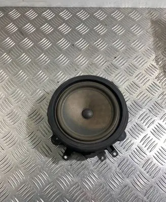 Audi A3 S3 8P Front door speaker 8P0035411