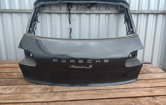 Porsche Macan (95B) Tailgate/trunk/boot lid 95B827025