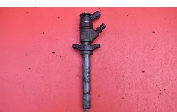 Fuel injector