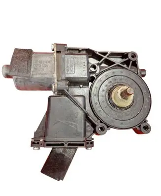Opel Meriva B Rear door window regulator motor 0130822526