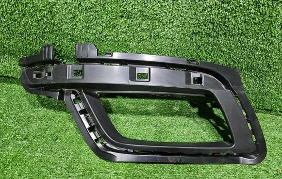 Porsche 911 992 Quarter panel pressure vent 992807942A