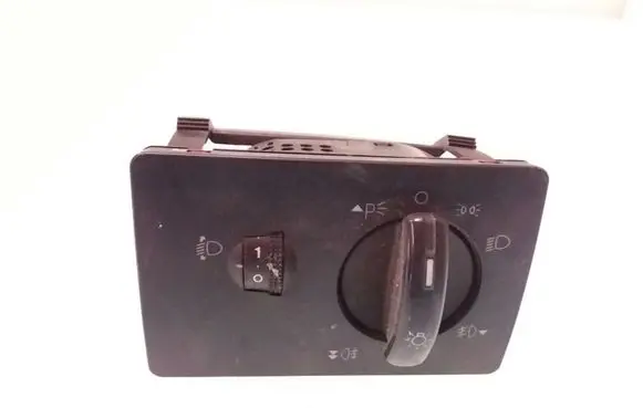 Ford Focus Light switch 7M5T13A024MA