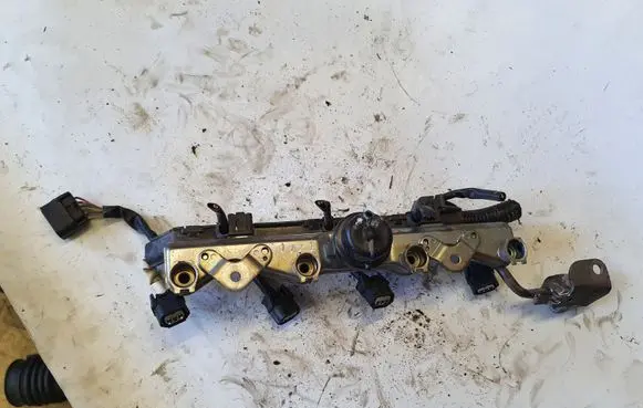 Honda Insight Fuel main line pipe 7184614730MA1