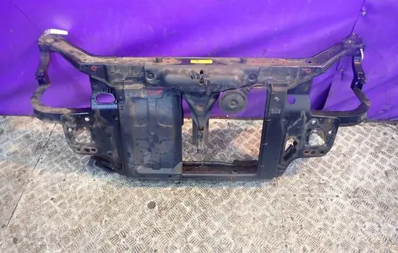 Hyundai Getz Front bodywork piece 