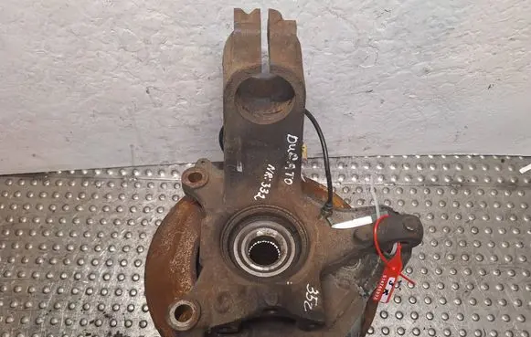 Citroen Jumper Front wheel hub spindle knuckle S14765332