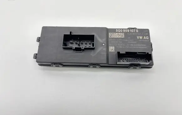 Audi Q3 F3 Tailgate/trunk control unit/module 5Q0959107S 5Q0959107J