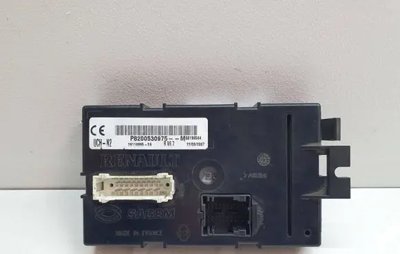 Renault Trafic II (X83) Comfort/convenience module P8200530975 281188653A