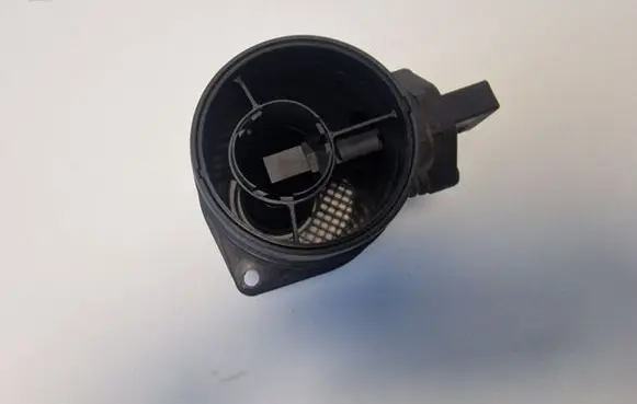 Skoda Superb B5 (3U) Mass air flow meter 074906461B