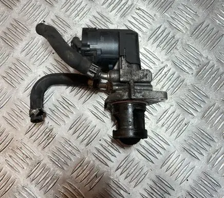 BMW 3 E90 E91 EGR valve 780544703