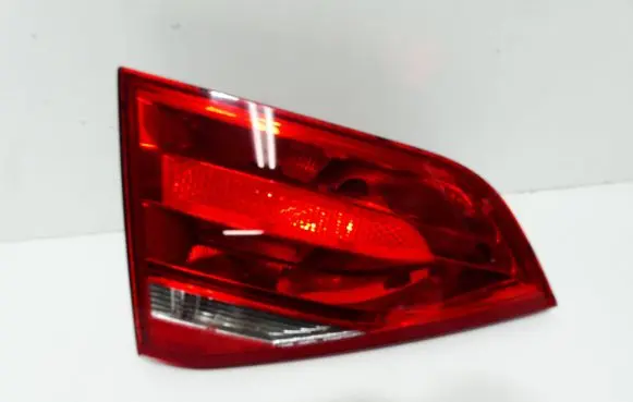 Audi A4 S4 B8 8K Tailgate rear/tail lights 8K5945093D