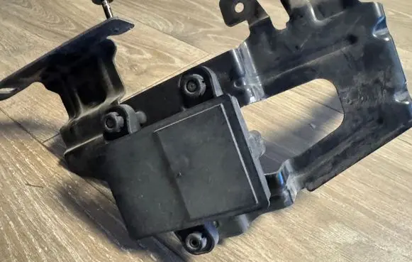 Ford Mondeo MK V Other devices LB5T9G768AB