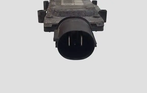 Volvo V40 Coolant fan relay 1137328713